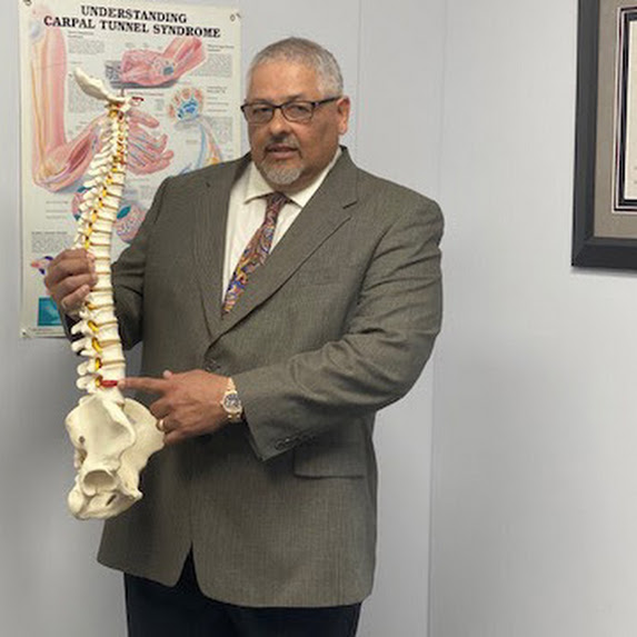 Dr. Fernando Cano inaugura su cuarta clínica quiropráctica en Dallas Fort Worth