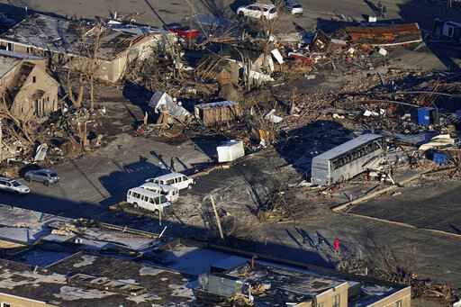 LULAC insta a aumentar la asistencia de emergencia para víctimas del tornado